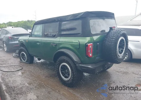 2023 Ford Bronco Badlands z USA, uszkodzony, nr VIN 1FMEE5DH1PLC07103